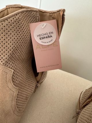 Botines de serraje SIN ESTRENAR. Alpe