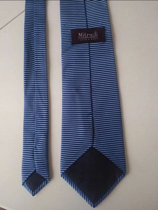 Corbata Mitradi 👔💥