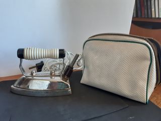 Mini plancha eléctrica de viaje "vintage"