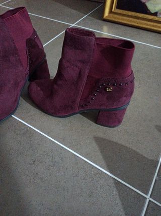 Botines granates con tacón