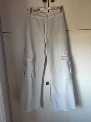 Pantalón Zara beige mujer 