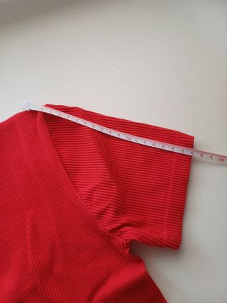 Top rojo Stradivarius