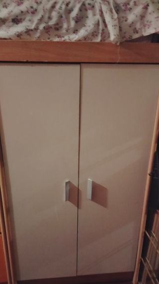 Dormitorio juvenil en Huesca 
