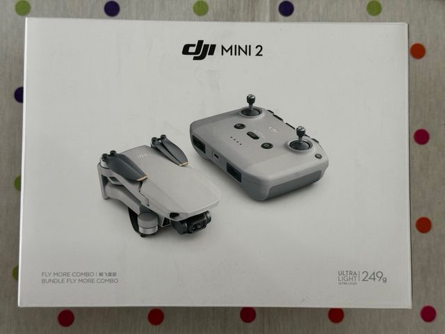 Caja DJI mini 2 fly more combo