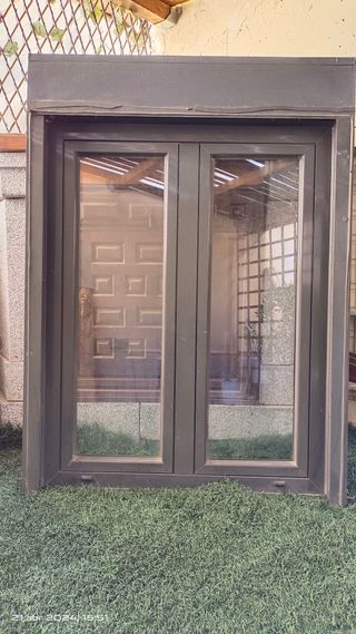 CONJUNTO VENTANA + REJA + CAJONERA DE PERSIANA 