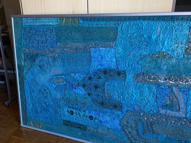 Arazzo con cornice color turchese