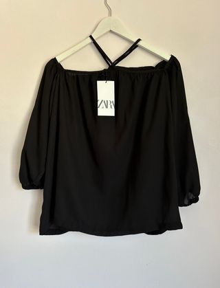 Blusa de manga larga negra de zara