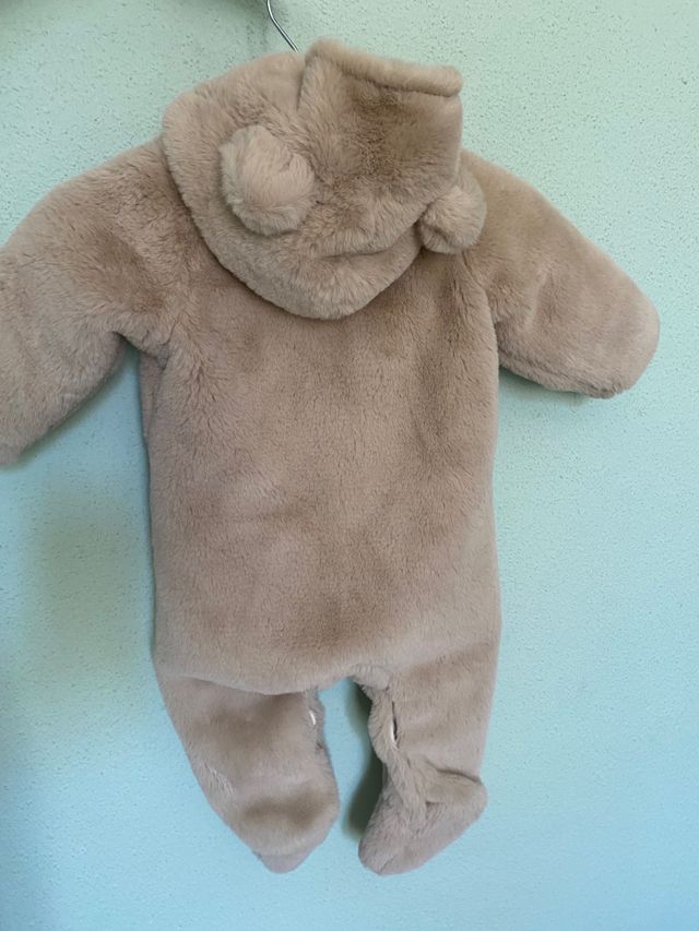 Buzo bebe nuevo de Zara