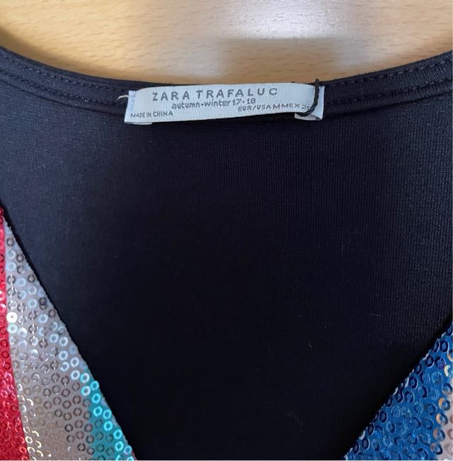 Vestido corto casaca con brillos T M