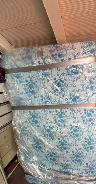 SOMIER MÁS COLCHÓN EN PERFECTO ESTADO