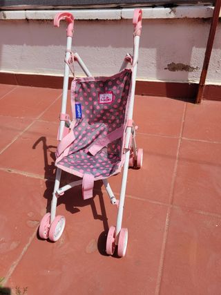 Cochecito de muñecas