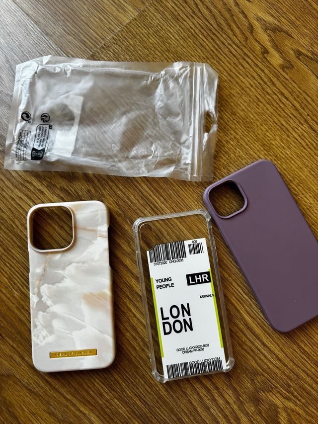 Caja de tres protectores de IPHONE