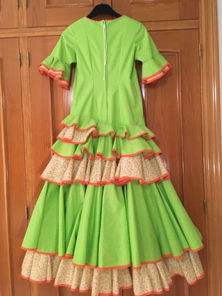 Traje de flamenca de niña