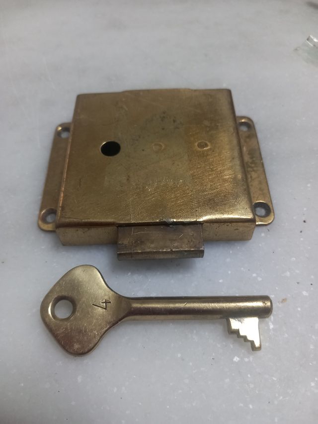 Cerradura de barco bronce