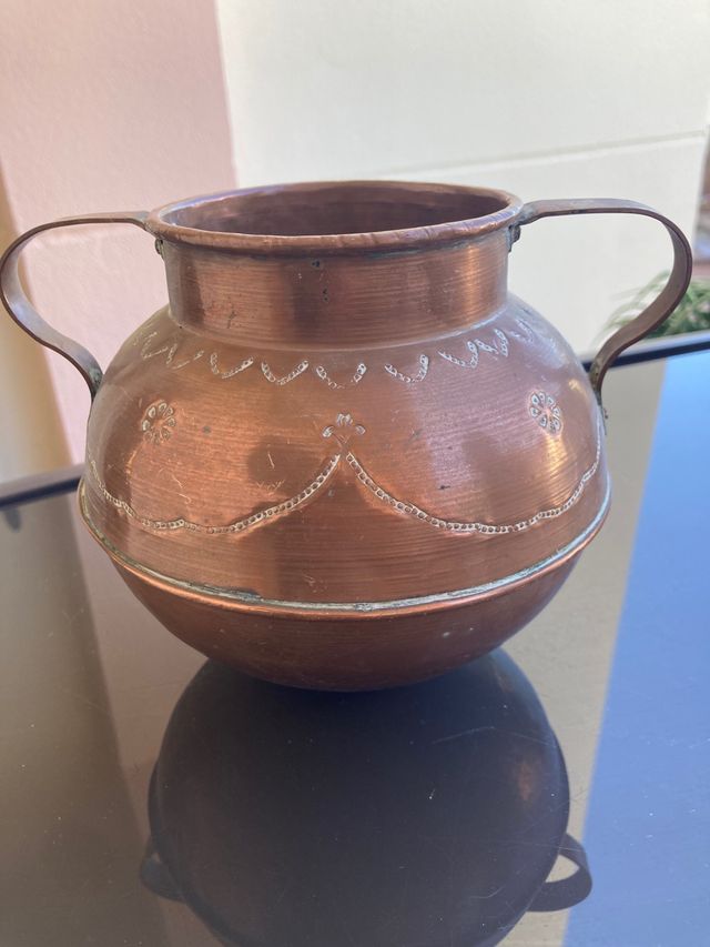 Antiguo jarrón bronce/latón