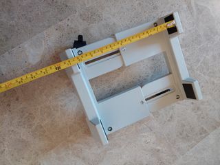 Base para PC con ruedas ajustable