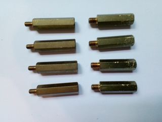 Tornillos para fijación disquetera o disco duro