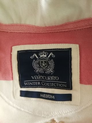 Polo de manga larga unisex.