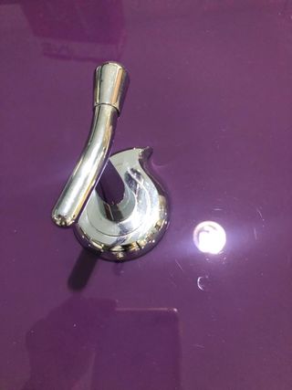 Percha de acero lagrima
