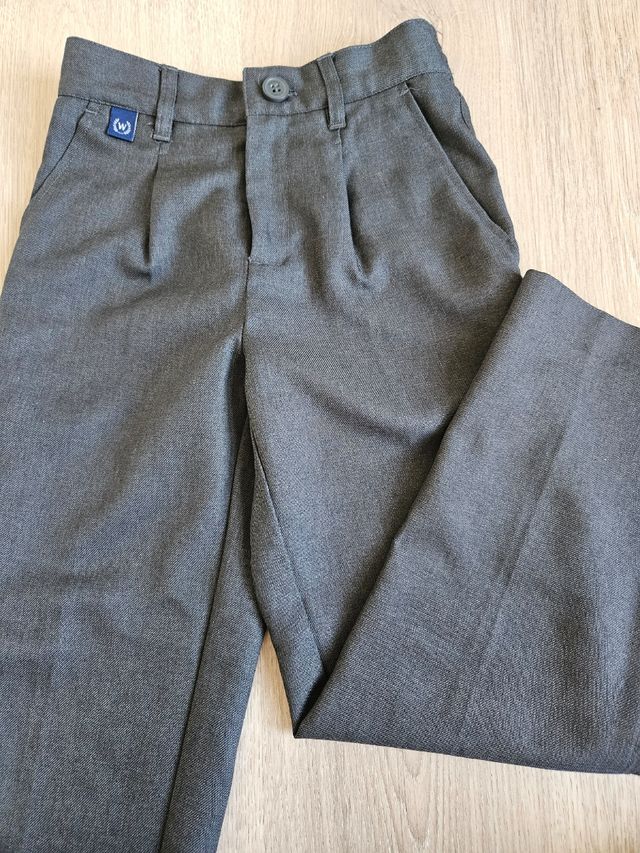 Pantalón largo uniforme escolar