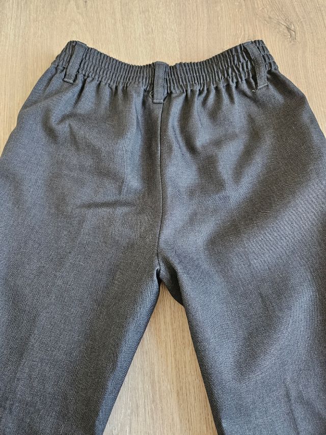 Pantalón largo uniforme escolar