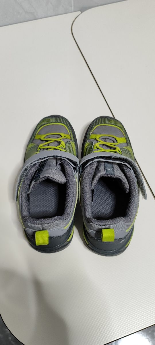 Zapatillas trekking quechua niño 32