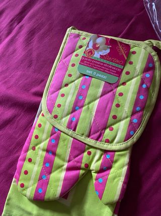 Tris presina , guanto e canovaccio