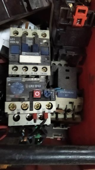 LOTE CONTACTORES -RELÉS INDUSTRIA