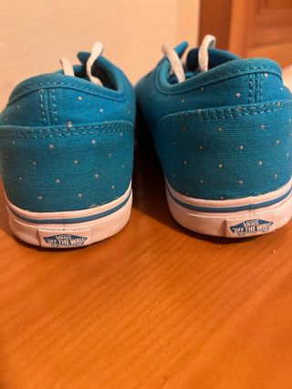 Vans azules