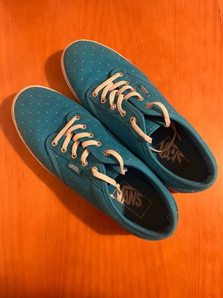 Vans azules