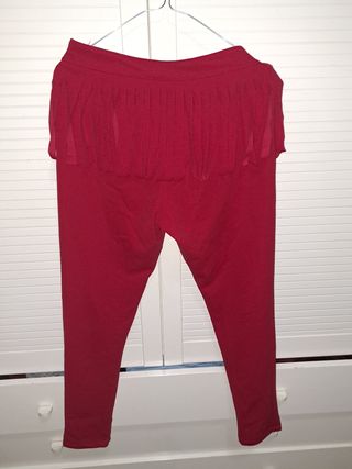 Pantolone rosso con le frange
