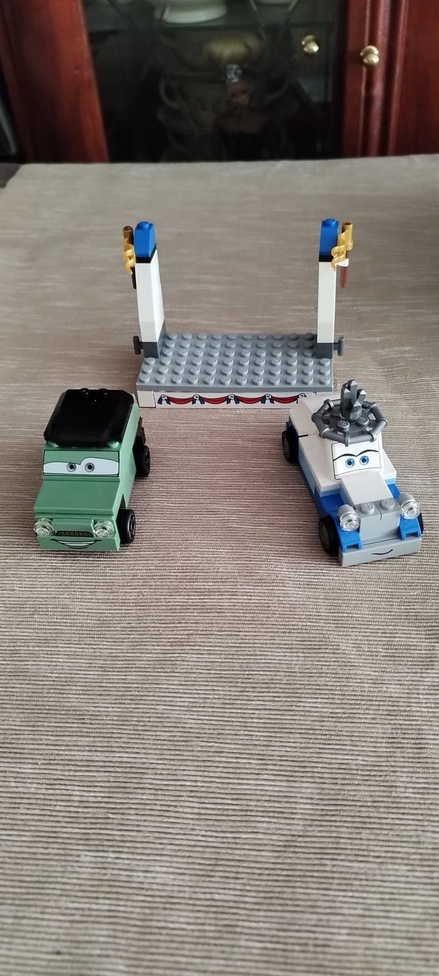 Lego cars Incursión desde el Big Bentley ENVIO LEE