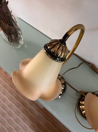 Lámpara de techo y dos de mesitas de bronce