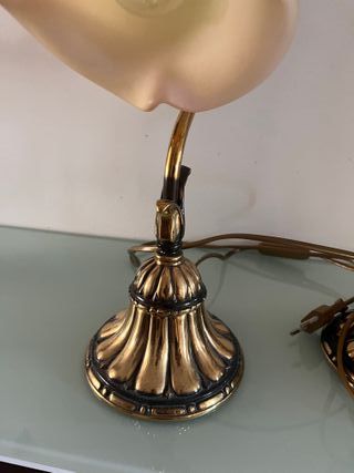 Lámpara de techo y dos de mesitas de bronce