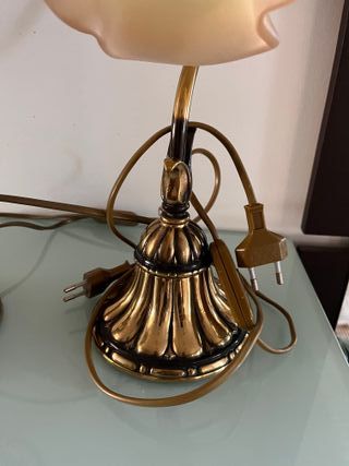 Lámpara de techo y dos de mesitas de bronce