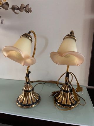 Lámpara de techo y dos de mesitas de bronce