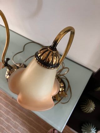 Lámpara de techo y dos de mesitas de bronce