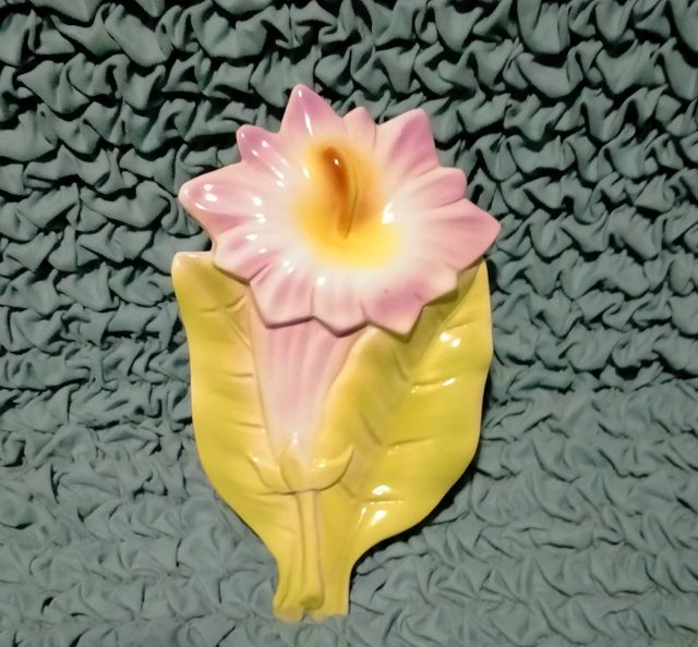 Scatola ceramica porta sapone fiore