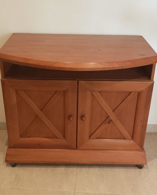 MUEBLE TELEVISIÓN AUXILIAR DE MADERA CON RUEDAS