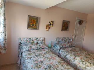 Alquiler Benidorm 1°linea Levante playa lateral. Mes octubre