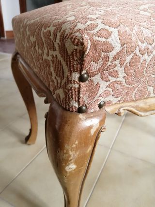 Divan o banco antiguo vintage