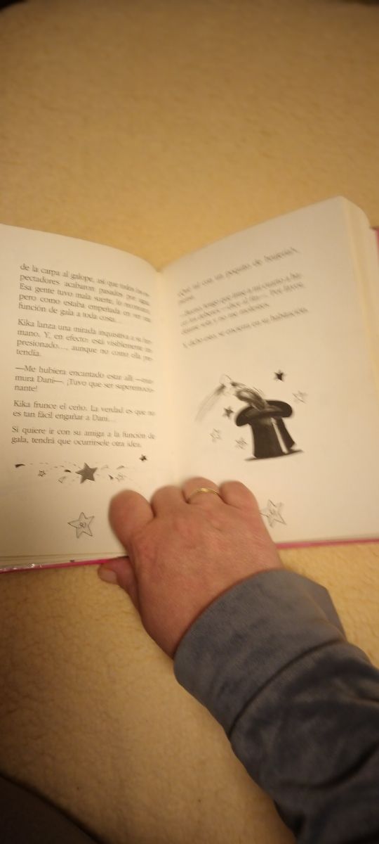 Libro kika súper bruja
