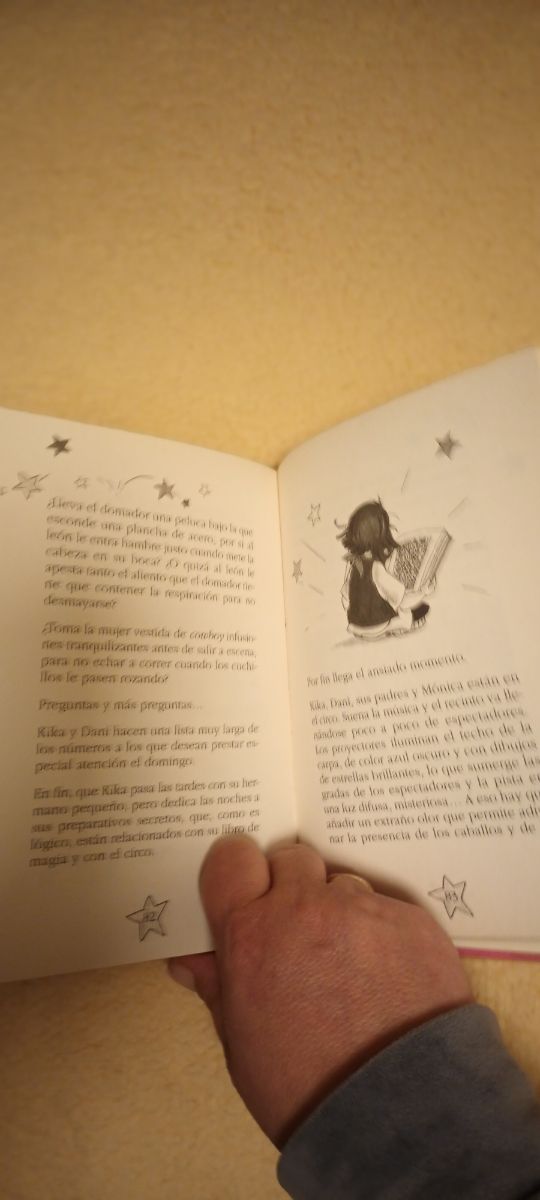 Libro kika súper bruja