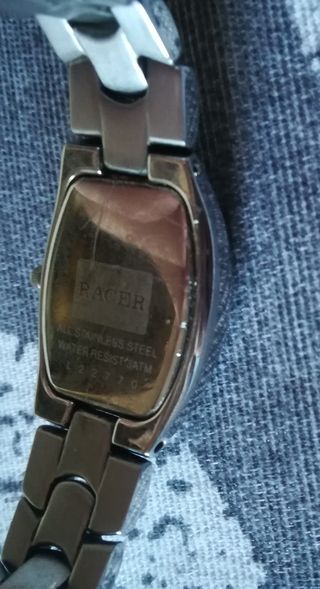 Reloj plateado 