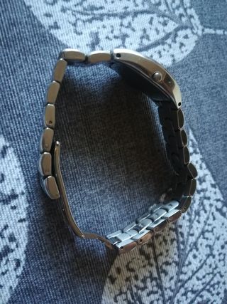 Reloj plateado 