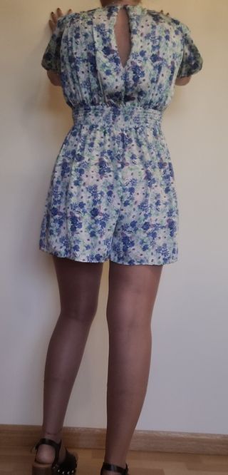 Mono de zara corto
