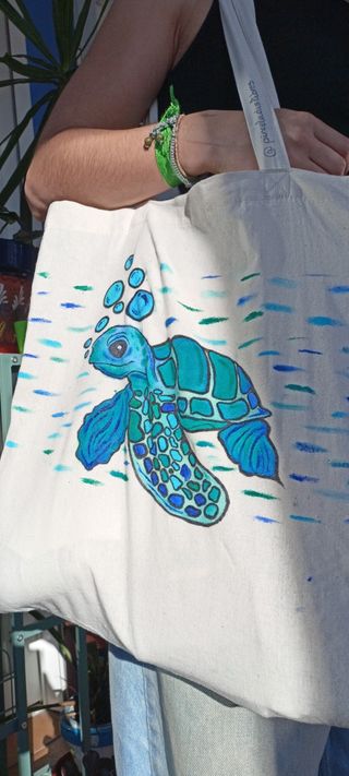 Tote bags dibujadas a mano