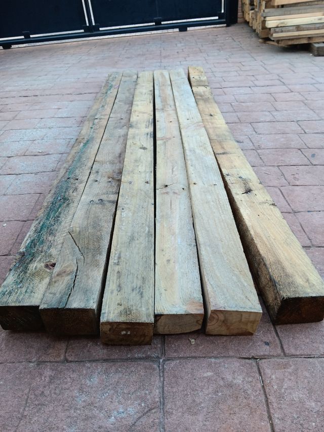 Listones, vigas de madera