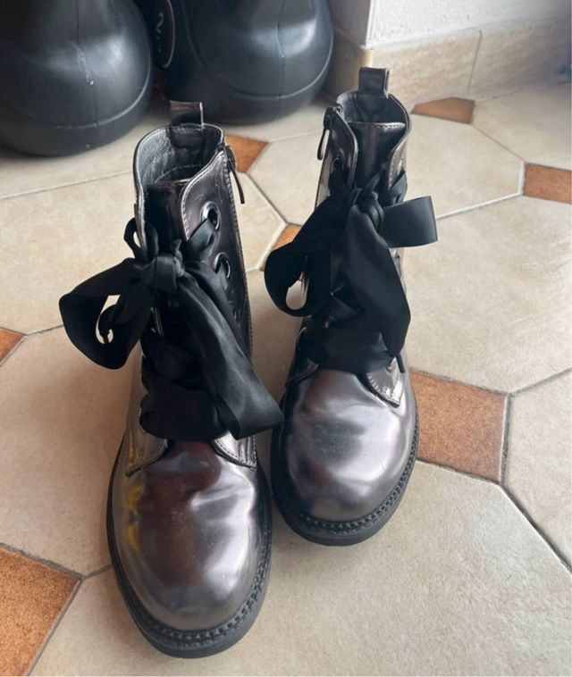 Stivaletto con cerniera laterale