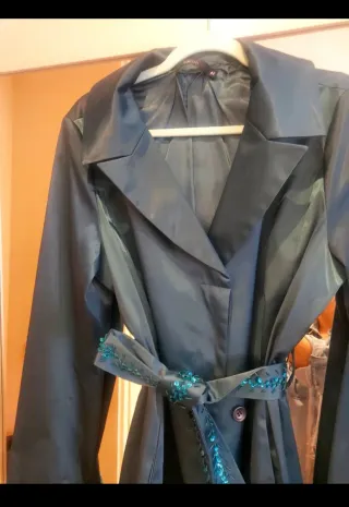 Gabardina azul turquesa